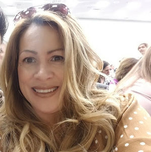 Meet your Posher, Suzanne
